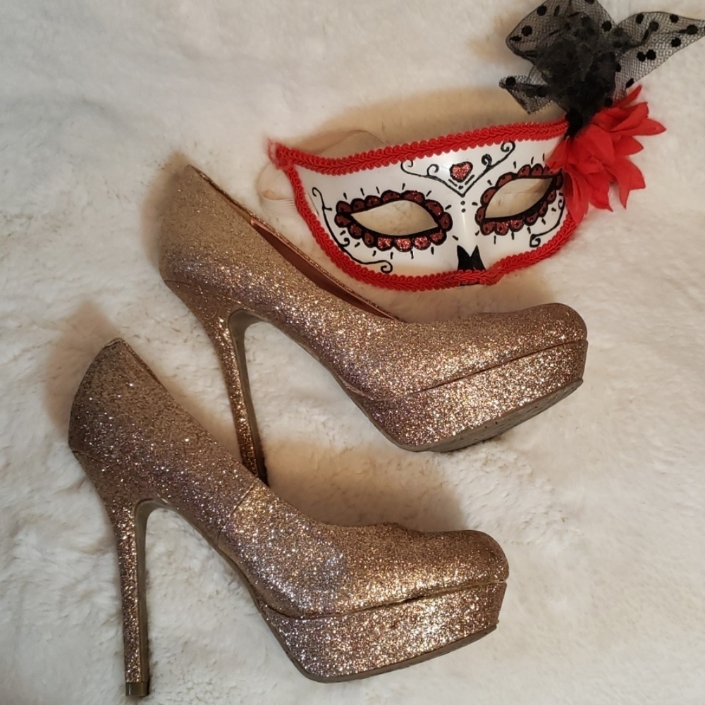 💚 Candies Gold sparkle Pumps